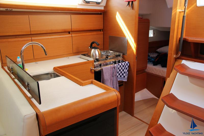 Book yachts online - sailboat - Sun Odyssey 439 - Dorothy May - rent