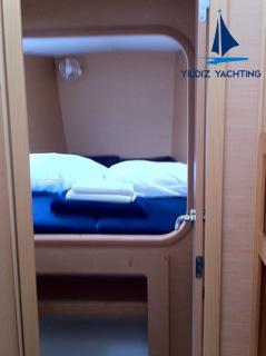 Book yachts online - catamaran - Lagoon 380 S2 - Gallifrey - rent