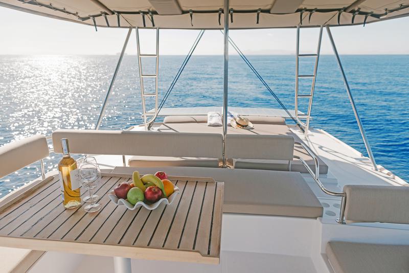 Book yachts online - catamaran - Bali 4.6 crewed - KOS 46.CAT - rent