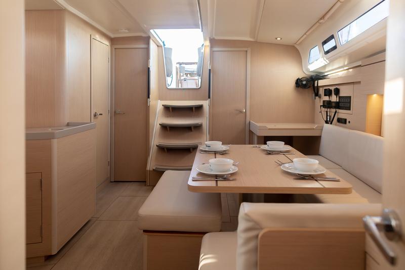 Book yachts online - sailboat - Oceanis 40.1 - KOS 40.5 - rent