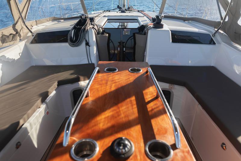 Book yachts online - sailboat - Oceanis 40.1 - KOS 40.6 - rent