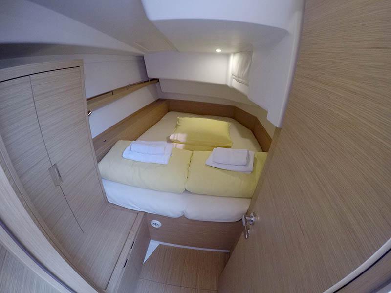 Book yachts online - sailboat - Grand Soleil 44 - Sportski Vuk 44 - rent