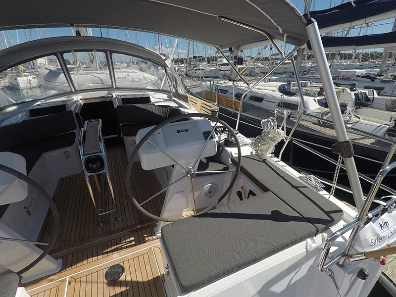 Book yachts online - sailboat - Hanse 458 - Summer wind - rent