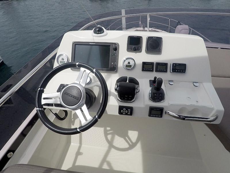 Book yachts online - motorboat - Prestige 500 Fly - Serendipity I - rent