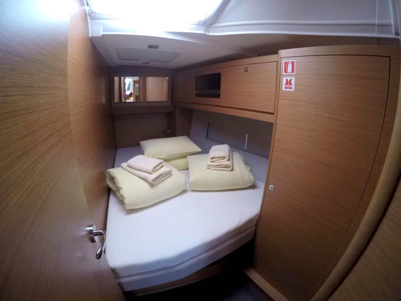 Book yachts online - sailboat - Dufour 470 GL - Alibaba - rent
