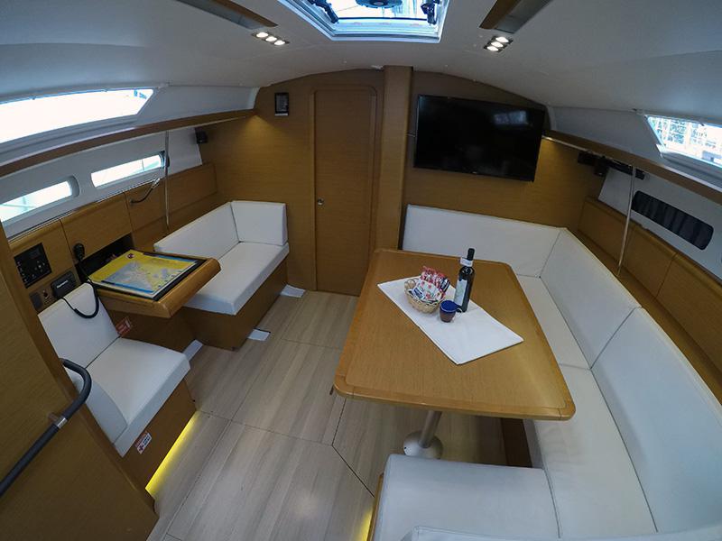 Book yachts online - sailboat - Sun Odyssey 449 - Elissa - rent
