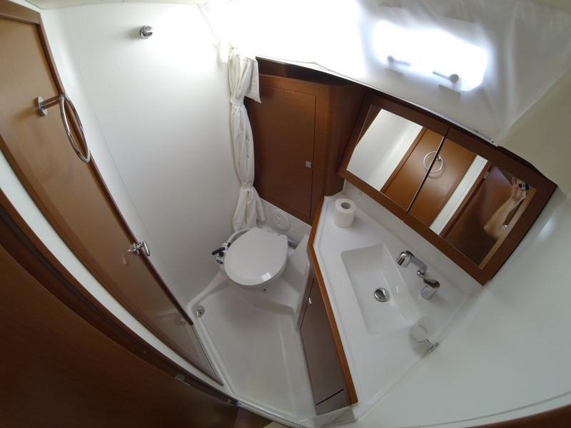 Book yachts online - sailboat - Oceanis 45 - Neška II  - rent