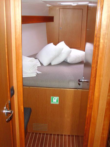 Book yachts online - sailboat - Bavaria 45 Cruiser - BAVARIA 45 CRUISER (2013) - LFK - rent