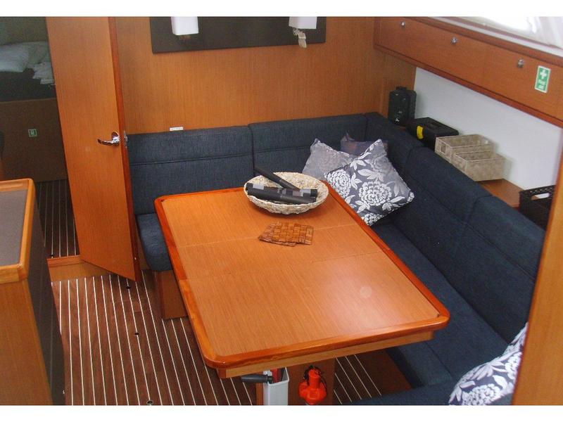 Book yachts online - sailboat - Bavaria 46 Cruiser - BAVARIA 46 CRUISER (2015) - LFK - rent