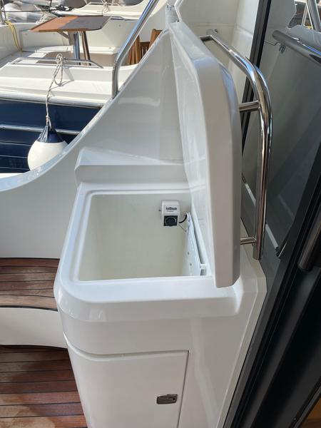 Book yachts online - motorboat - ADRIANA 36 BT (21) - IRIS - rent