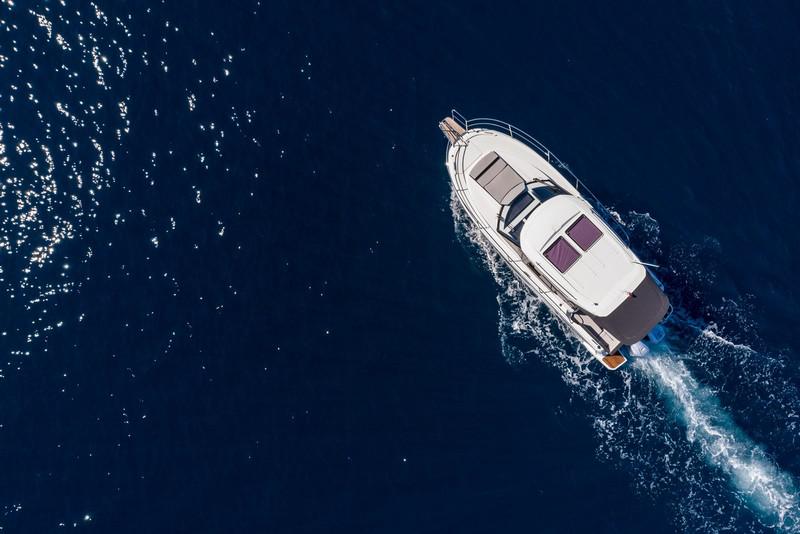 Book yachts online - motorboat - Jeanneau Merry Fisher 895 - EMANUEL - rent