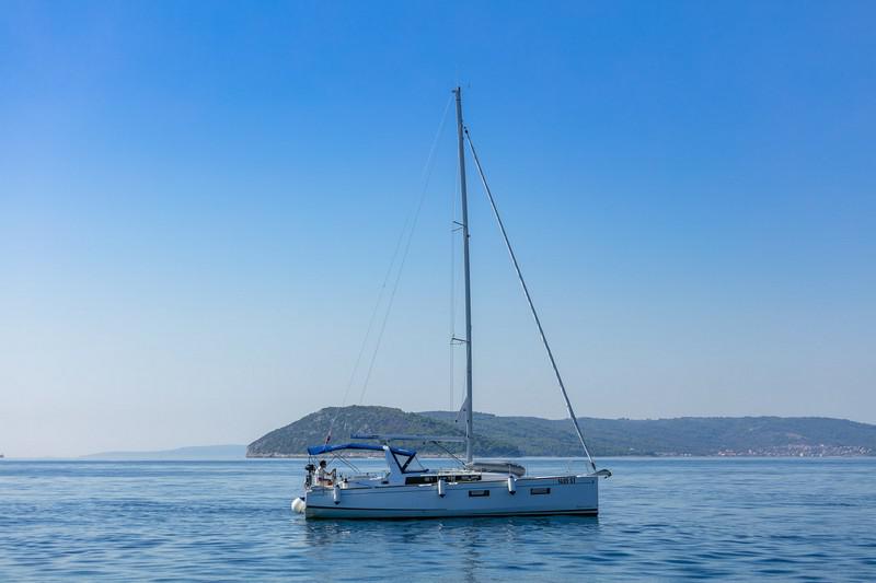 Book yachts online - sailboat - Beneteau Oceanis 38.1 - ANIMA MARIS 3 - rent