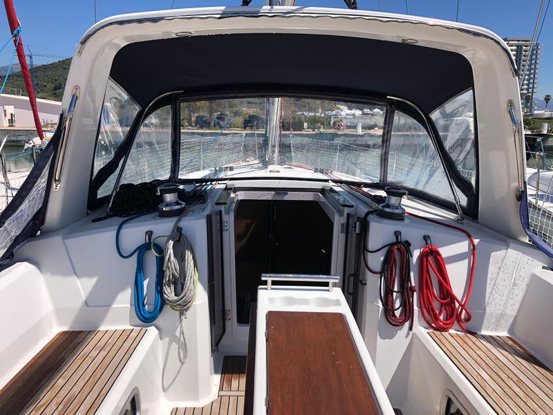 Book yachts online - sailboat - Oceanis 38 - Amaral - rent