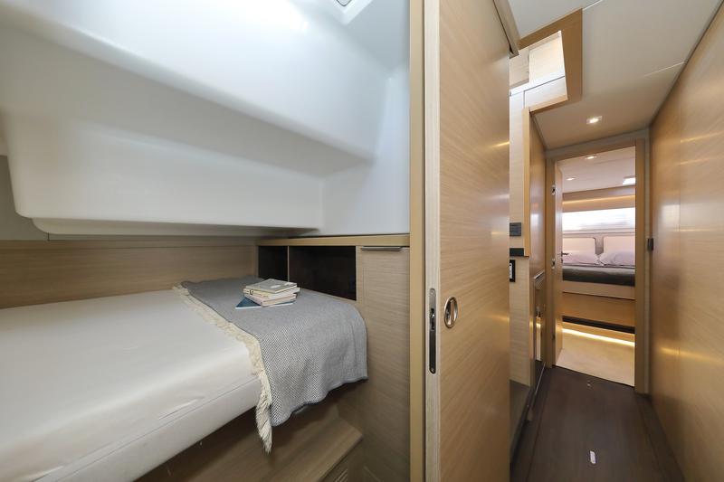 Book yachts online - catamaran - Lagoon 51 - owner version - SERENDIPITY - rent