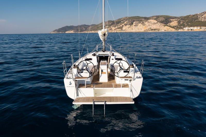 Book yachts online - sailboat - Oceanis 34.1 - Sail Altair 1 - rent