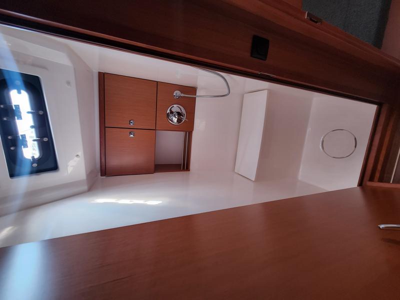 Book yachts online - sailboat - Bavaria Cruiser 46 - Sail Betelgeuse - rent