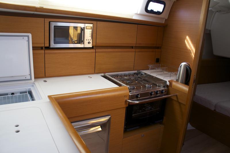Book yachts online - sailboat - Sun Odyssey 509 - MINTAKA - rent