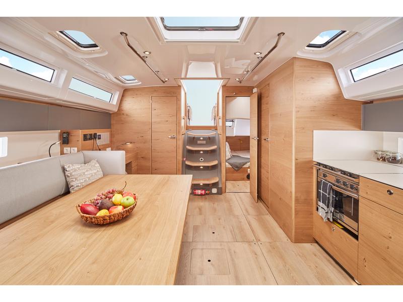 Book yachts online - sailboat - Elan Impression 43 NEW - ZARA - rent