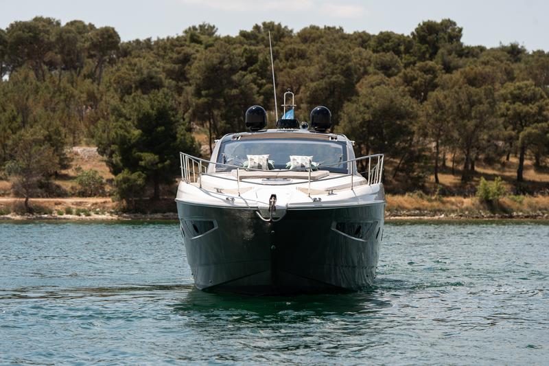 Book yachts online - motorboat - Azimut Atlantis 50 HT - Fellow III - rent