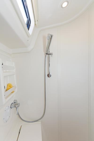 Book yachts online - sailboat - Hanse 385 - CAPRICCIO - rent