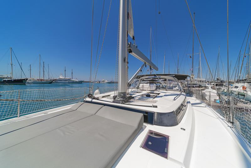Book yachts online - sailboat - Bavaria C57 A/C &amp; GEN &amp; WM - Seacret - rent