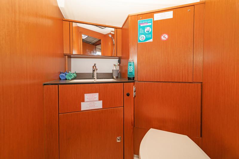 Book yachts online - sailboat - Bavaria Cruiser 41 - BLUE PEARL - rent