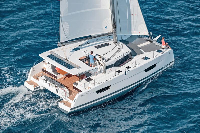 Book yachts online - catamaran - Isla 40 - AIFOS - rent