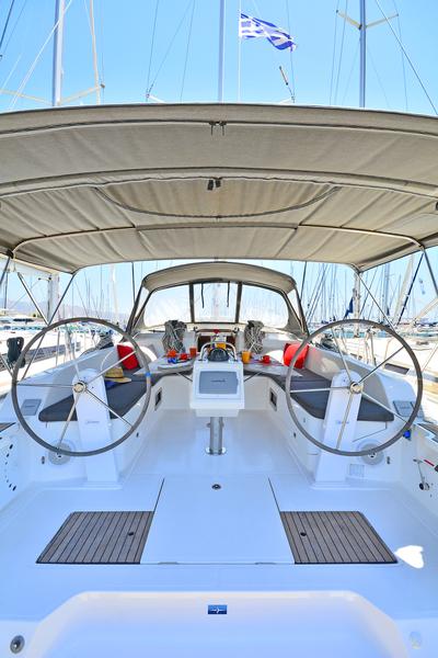 Book yachts online - sailboat - Bavaria Cruiser 46 - Artemis - rent