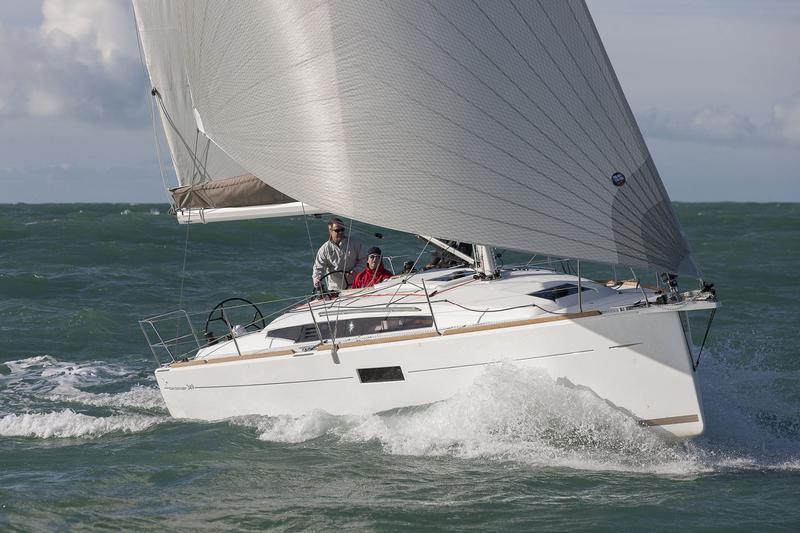 Book yachts online - sailboat - Sun Odyssey 349 - AGIOS NIKOLAOS - rent