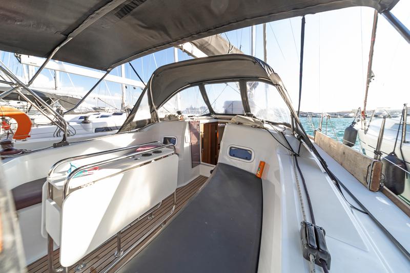 Book yachts online - sailboat - Sun Odyssey 349 - AGIOS NIKOLAOS - rent