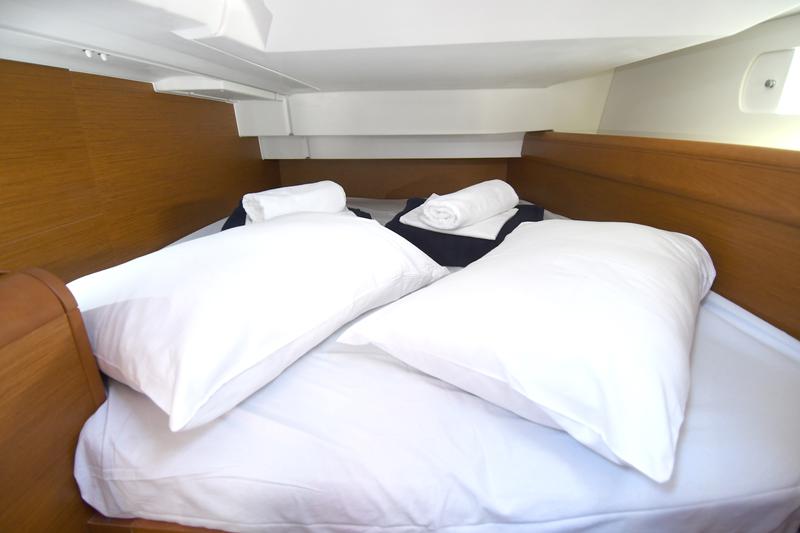 Book yachts online - sailboat - Sun Odyssey 419 - Kiss Kiss - rent