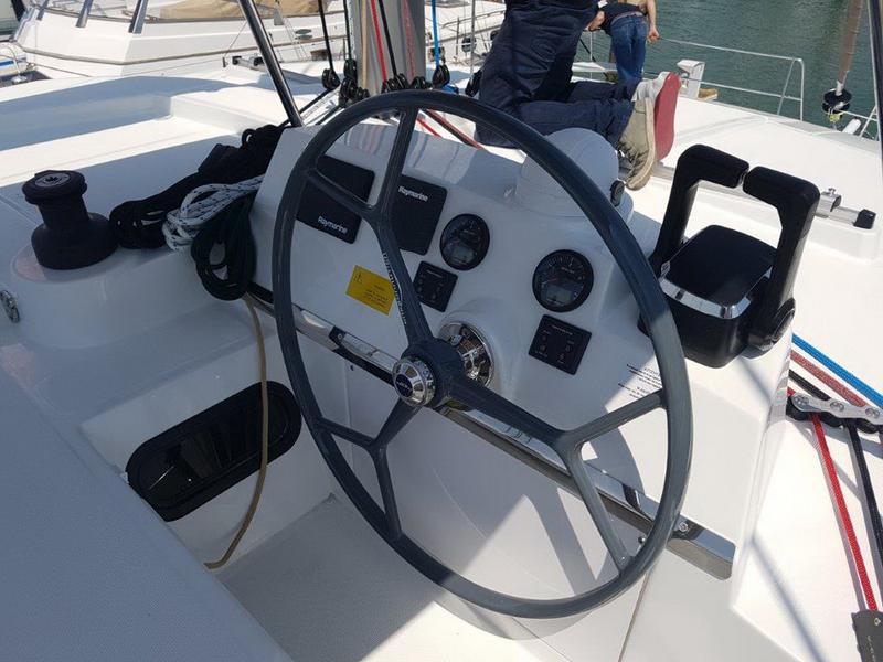 Book yachts online - catamaran - Bali 4.1 - Ocean Dream - rent
