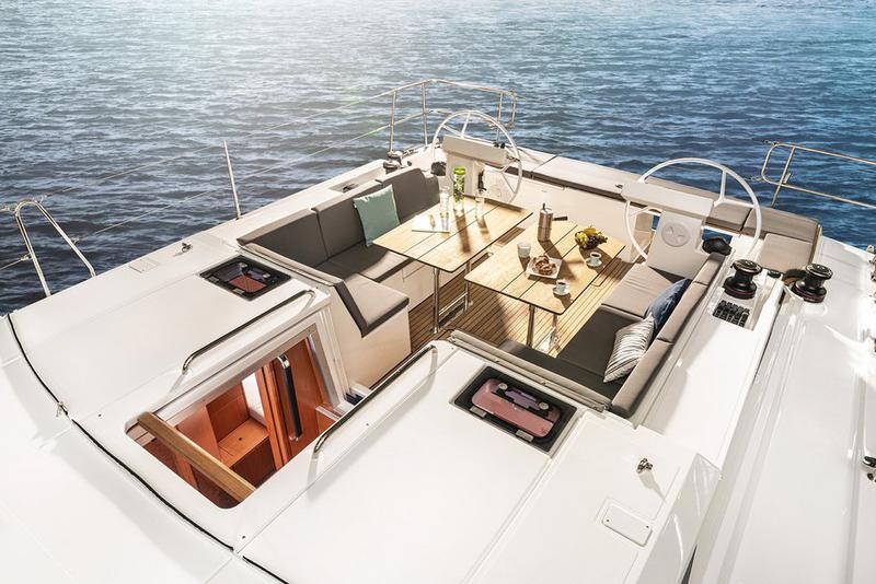 Book yachts online - sailboat - Bavaria C45 - New - rent