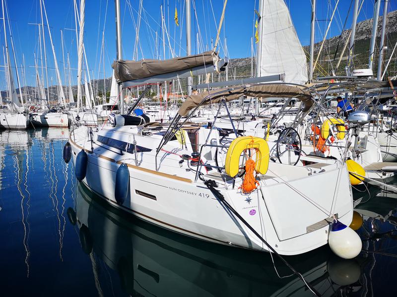 Book yachts online - sailboat - Sun Odyssey 419 - Liberty - rent
