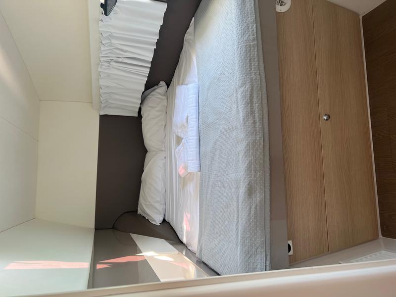 Book yachts online - catamaran - Bali 4.0 - Tesla - rent