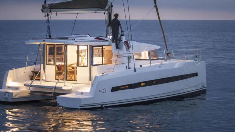 Book yachts online - catamaran - Bali 4.0 - Tesla - rent