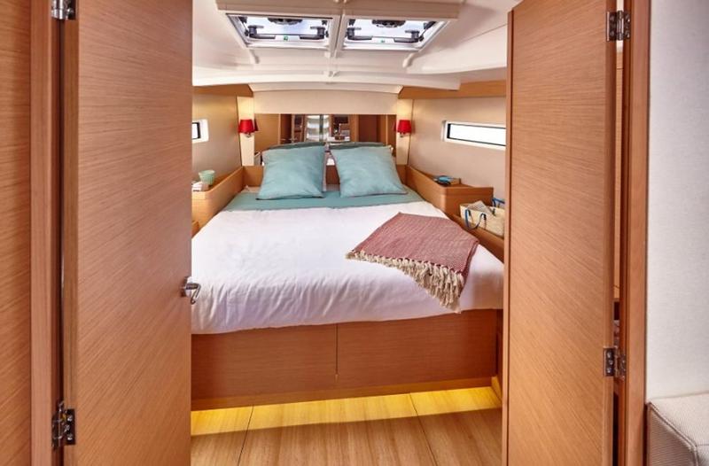 Book yachts online - sailboat - Sun Odyssey 440 - Corcho XV - rent