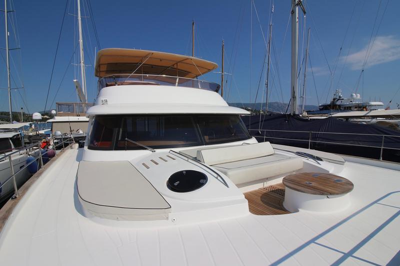 Book yachts online - powercatamaran - Queensland 55 - ACTIUM IV - rent