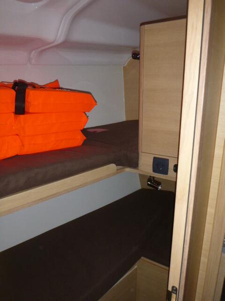 Book yachts online - sailboat - Elan Impression 45 - ZEBA - rent