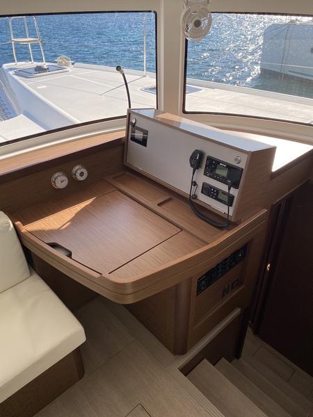 Book yachts online - catamaran - Lagoon 42 - Felis (Inverter, WM) - rent
