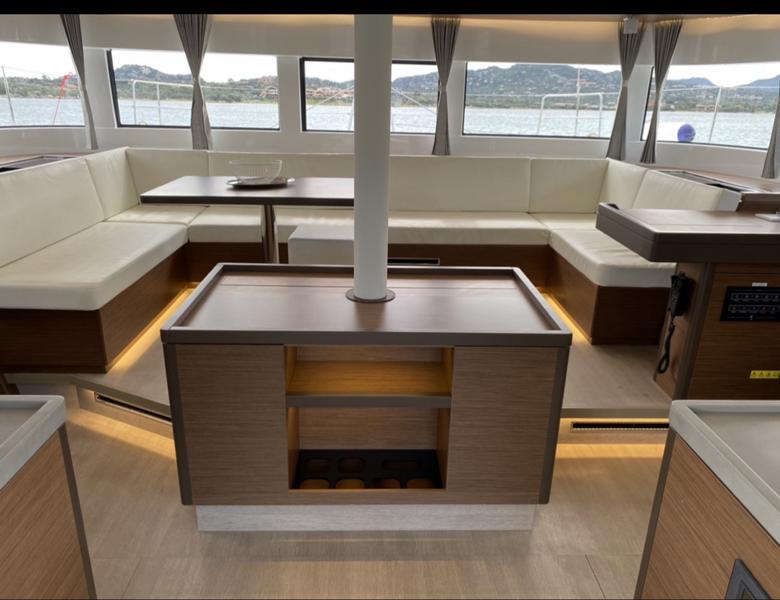 Book yachts online - catamaran - Lagoon 50 - Dreamers - rent