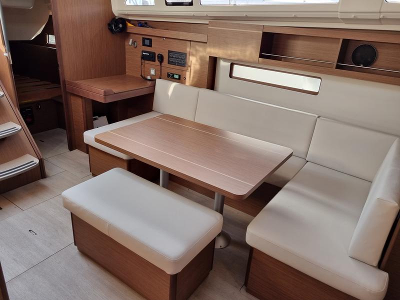 Book yachts online - sailboat - Oceanis 40.1 - Hadar - rent