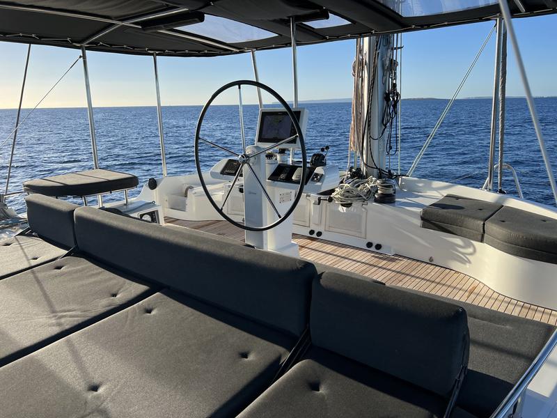 Book yachts online - catamaran - Lagoon 52F - GOA 10 - rent