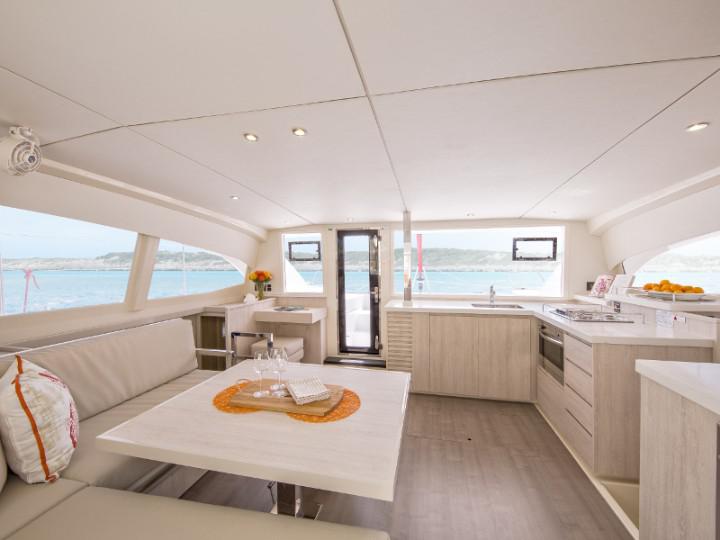 Book yachts online - catamaran - Sunsail 404 - Sunsail 404 (2020) - rent