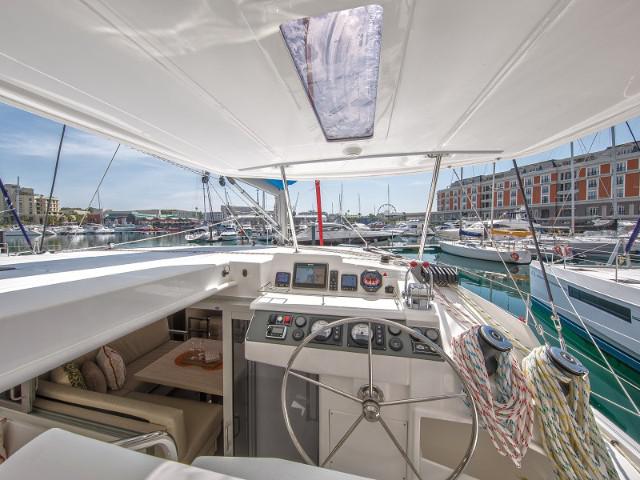 Book yachts online - catamaran - Sunsail 404 - Sunsail 404 (2020) - rent
