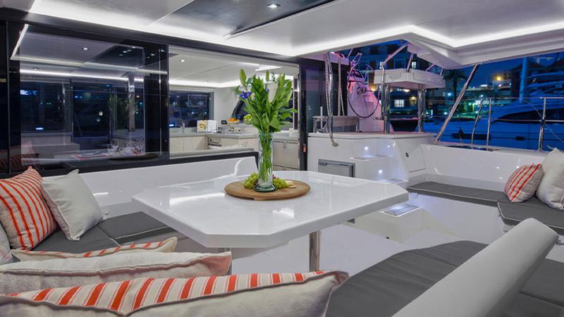 Book yachts online - catamaran - Sunsail 454L - Sunsail 454L (2021) - rent