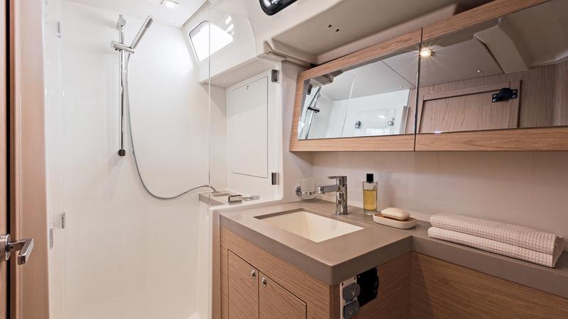 Book yachts online - sailboat - Sunsail 52.4 - Sunsail 52.4 (2020) - rent