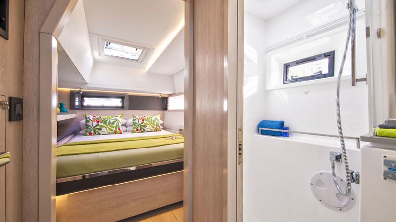 Book yachts online - catamaran - Sunsail 454 - Sunsail 454 (2019) - rent
