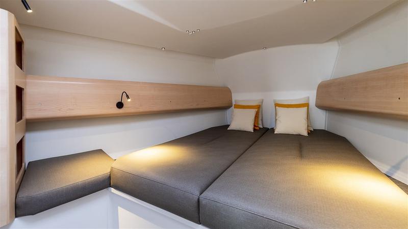 Book yachts online - sailboat - Pogo 44 - Spirit - rent