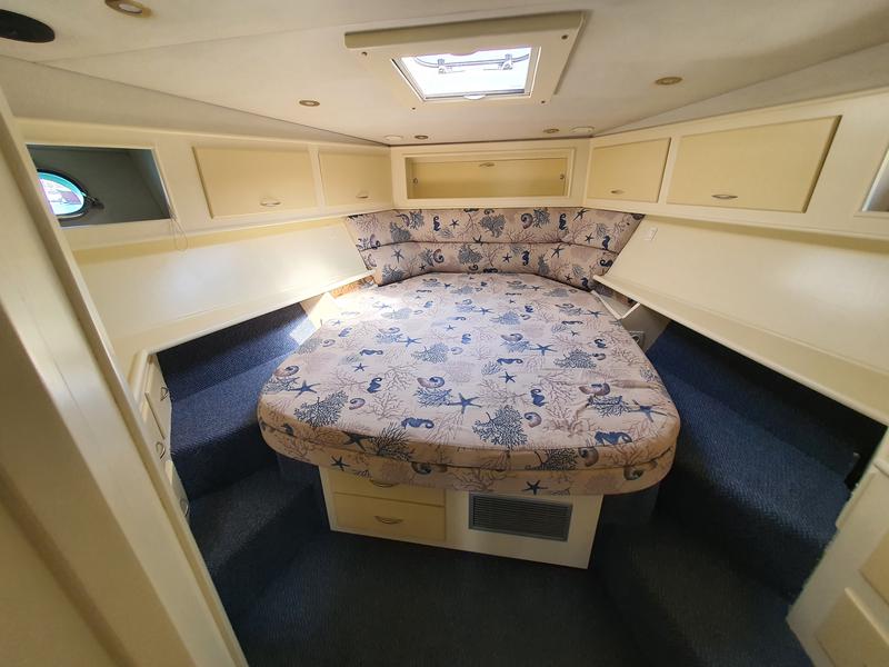 Book yachts online - motorboat - Squadron 50 - ZEN - rent